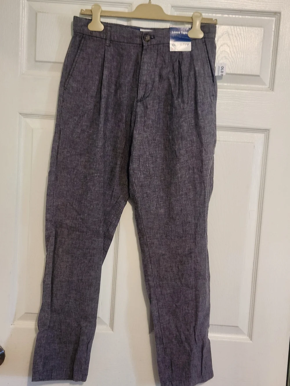 Old Navy Men's Heathered Charcoal Pleated Chinos